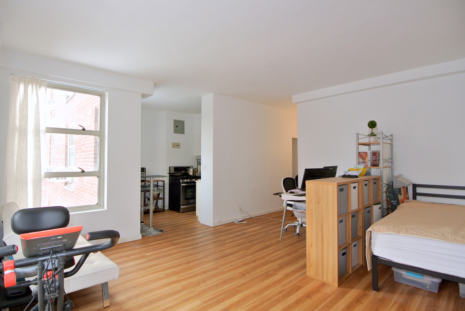 70 La Salle Street 6e Property Photo 3