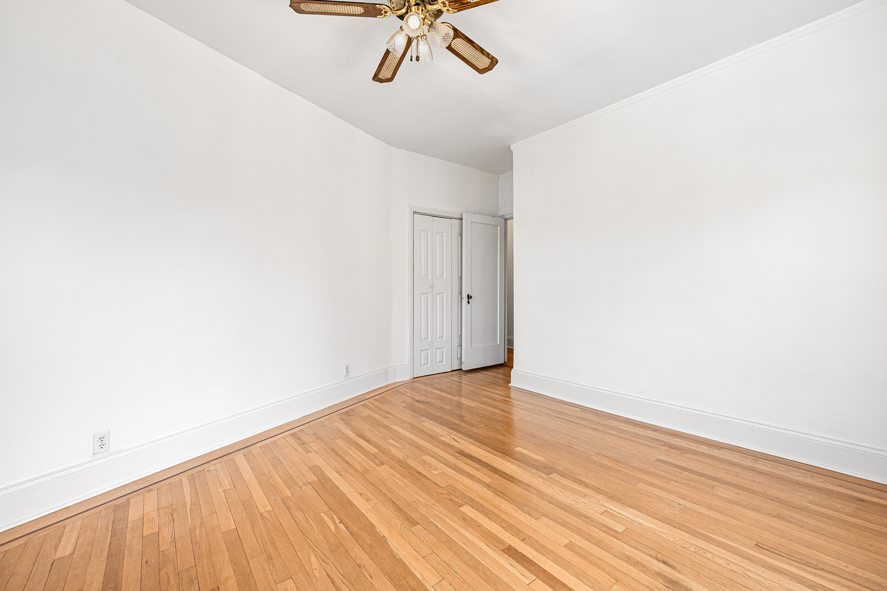 3875 Waldo Avenue 11k Property Photo 6