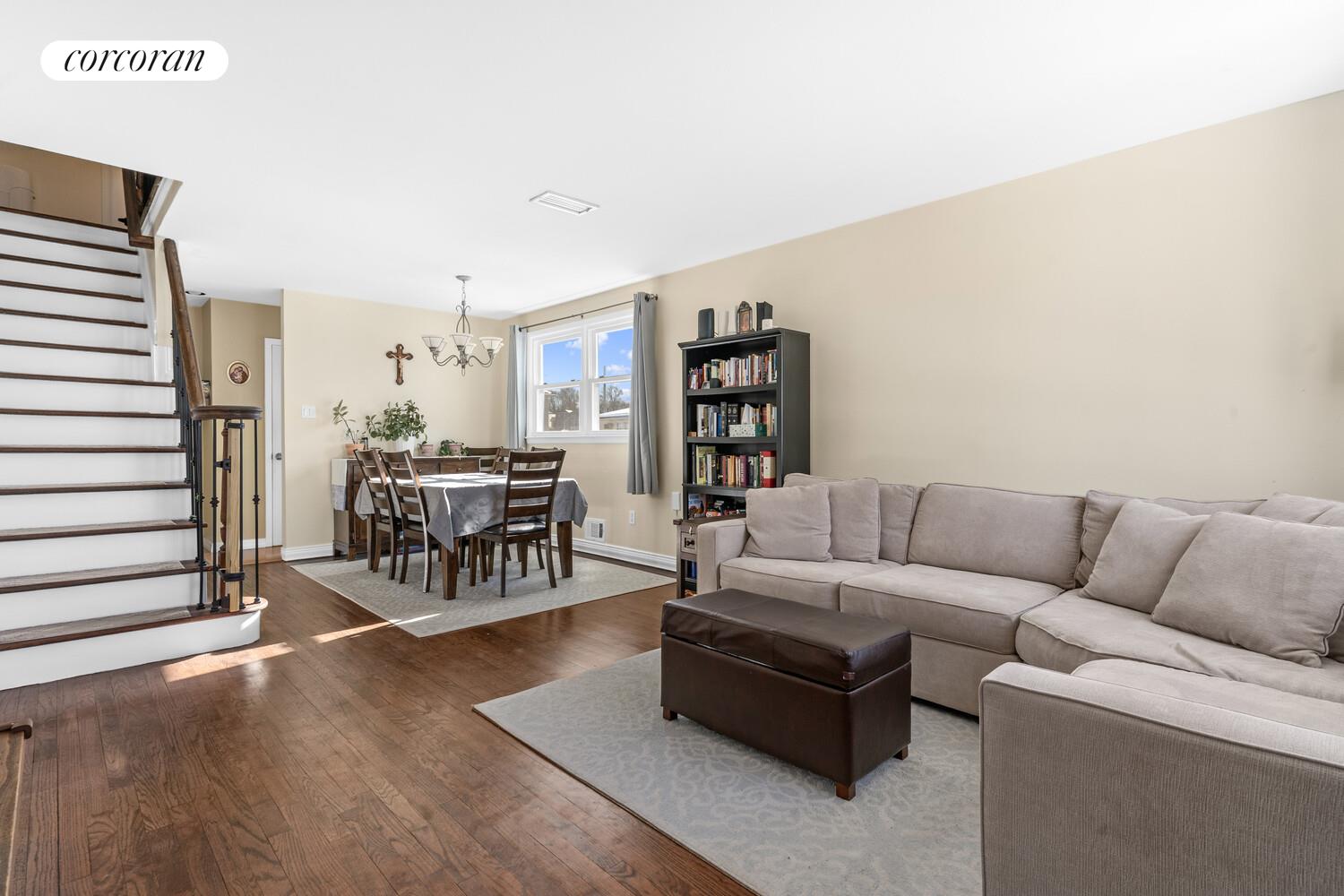 131 Crossfield Avenue Property Photo 1
