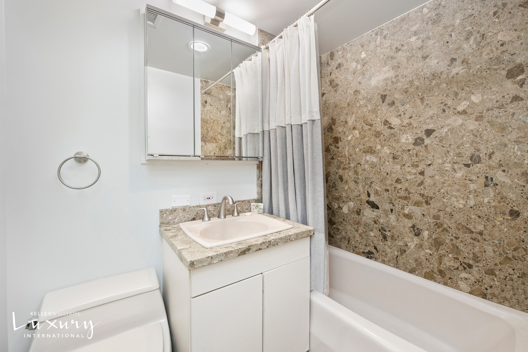 721 Fifth Avenue 37a Property Photo 13