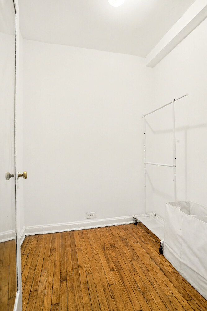 10 Park Avenue 7s Property Photo 5