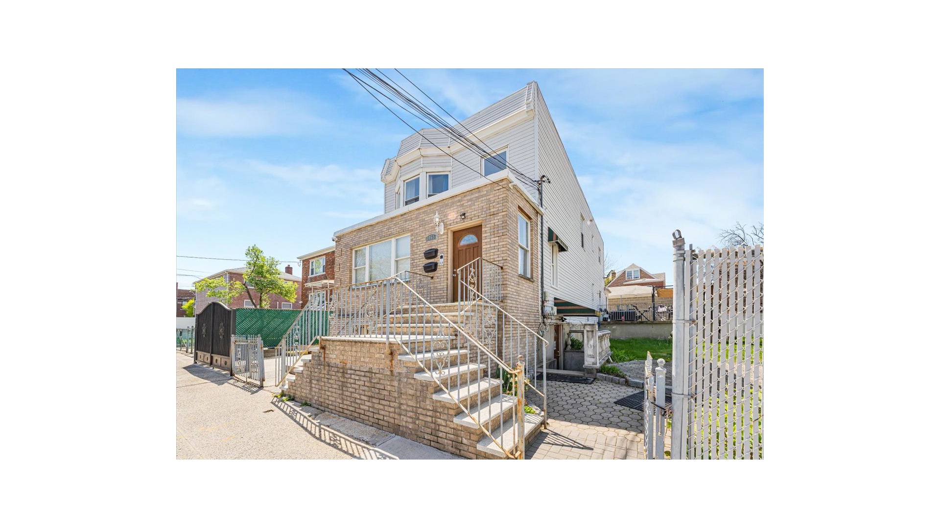 1465 MAYFLOWER Avenue Property Photo 1