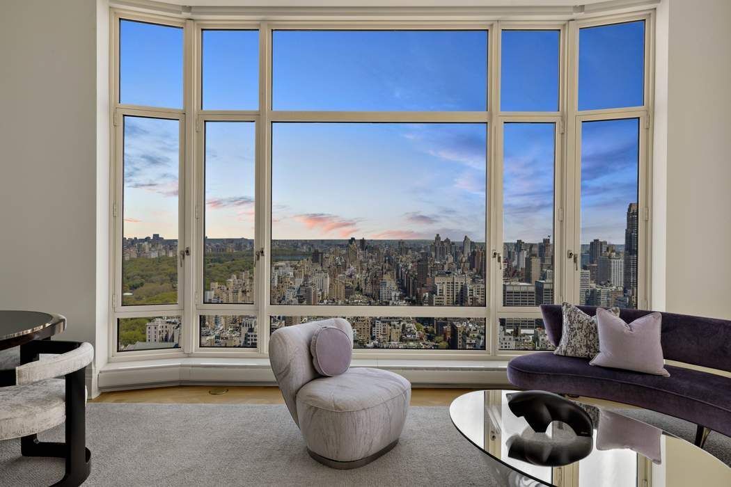 520 Park Avenue Ph48 Property Photo 4