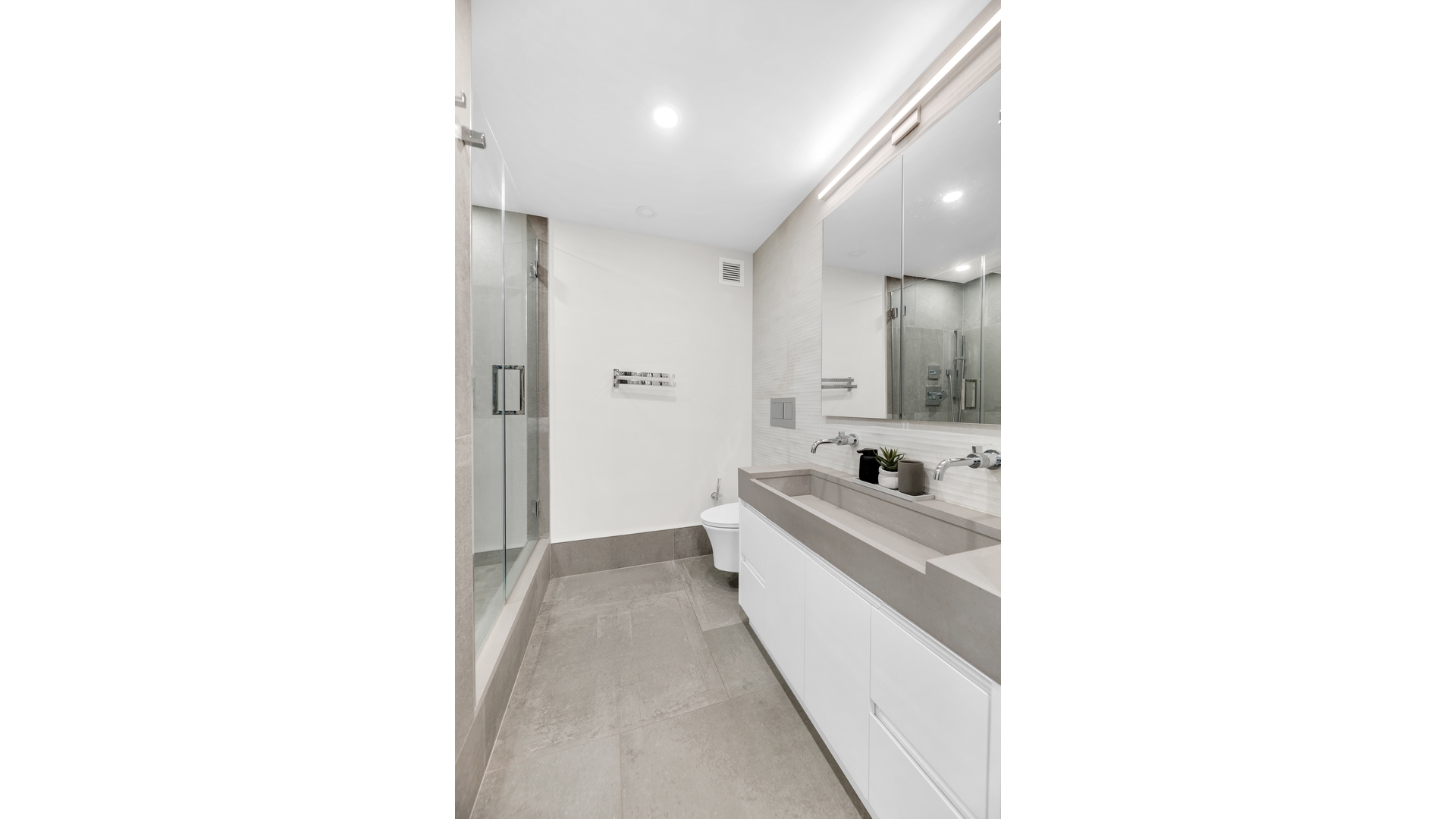 245 E 54th Street 8lm Property Photo 12
