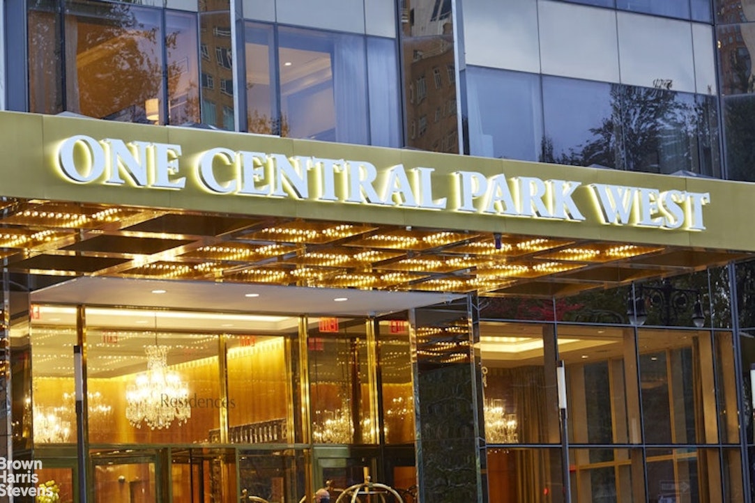 1 CENTRAL Park W 36D Property Photo 1