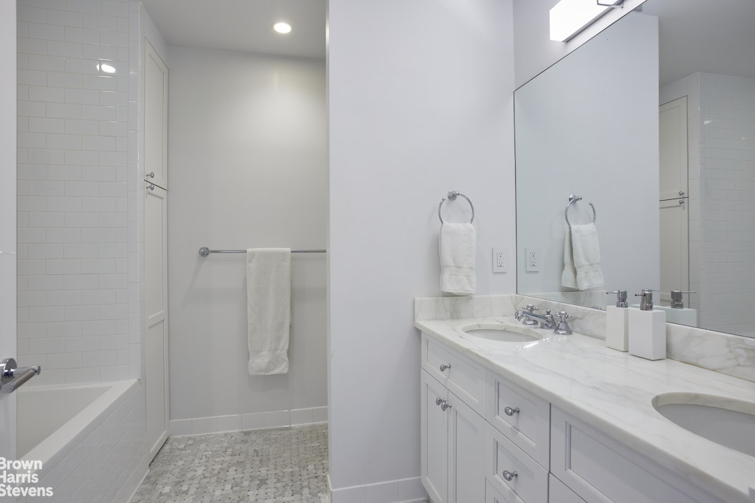 101 W 81st Street 701/702 Property Photo 25