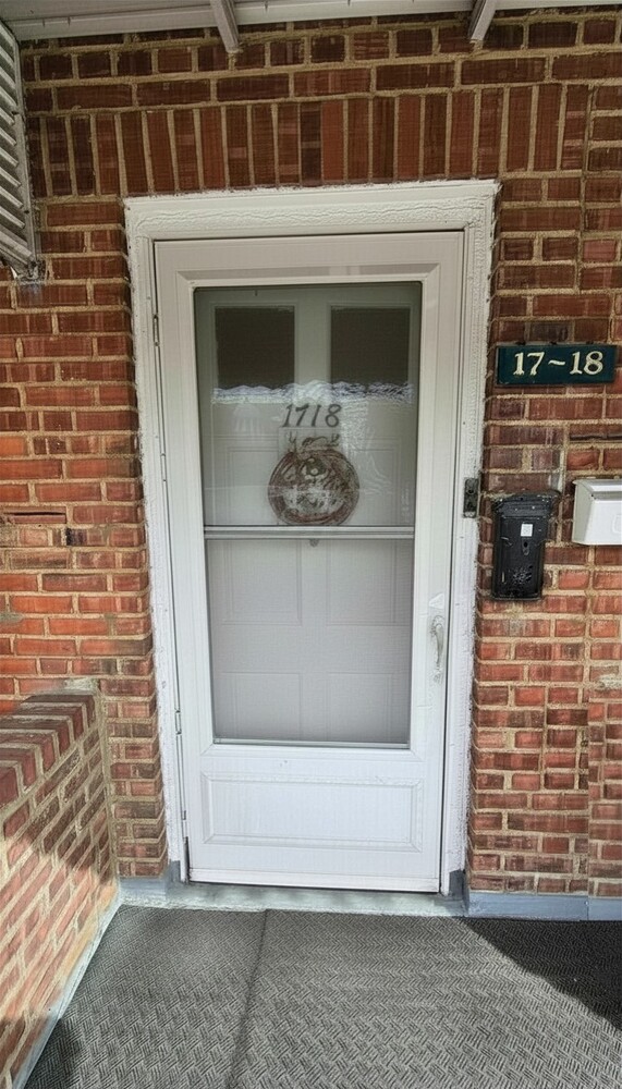 1718 Williamsbridge Road Property Photo 3