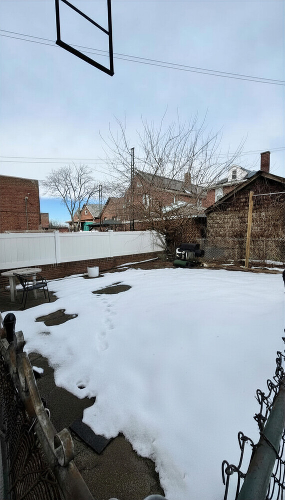 1718 Williamsbridge Road Property Photo 38