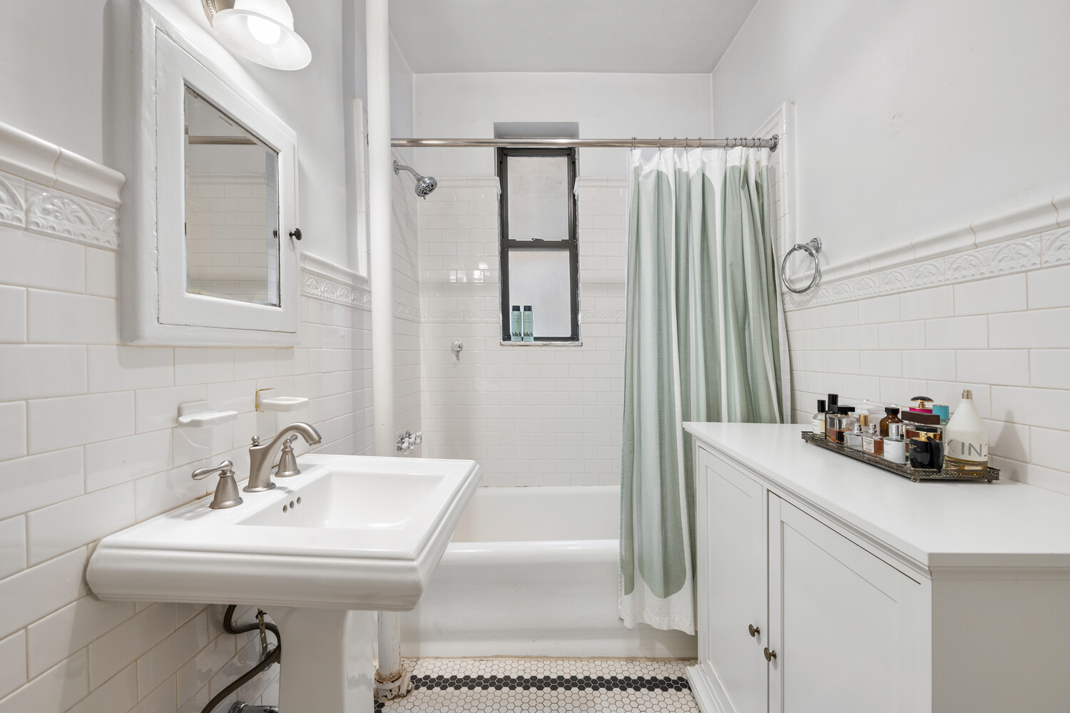 125 W 12th Street 4d Property Photo 9