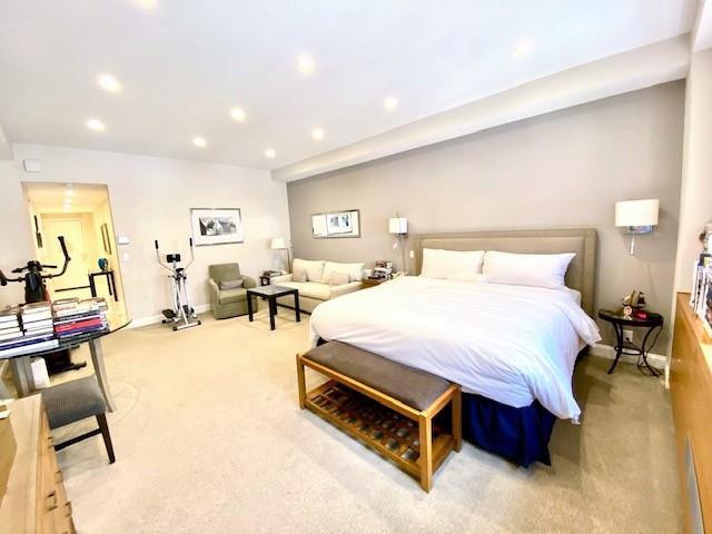111 E 56th Street 907 Property Photo 2