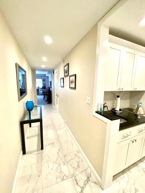 111 E 56th Street 907 Property Photo 4