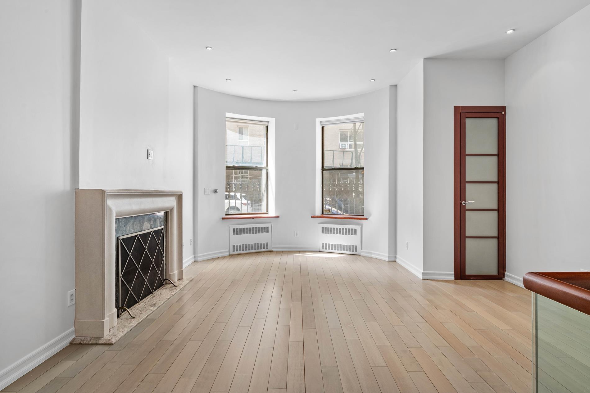 303 W 80th Street 1-a Property Photo 2