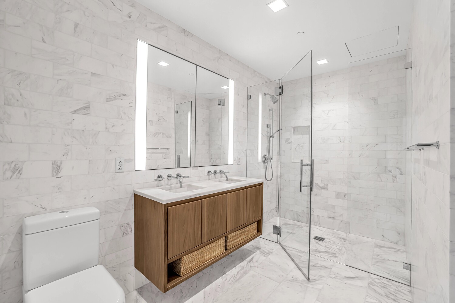 242 Broome Street 8a Property Photo 7