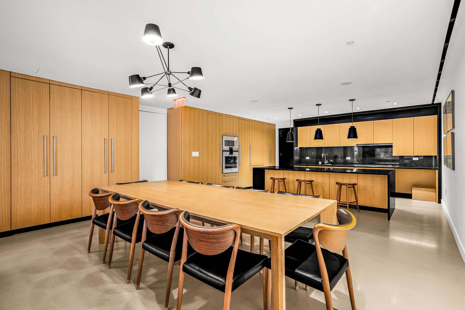 242 Broome Street 8a Property Photo 13