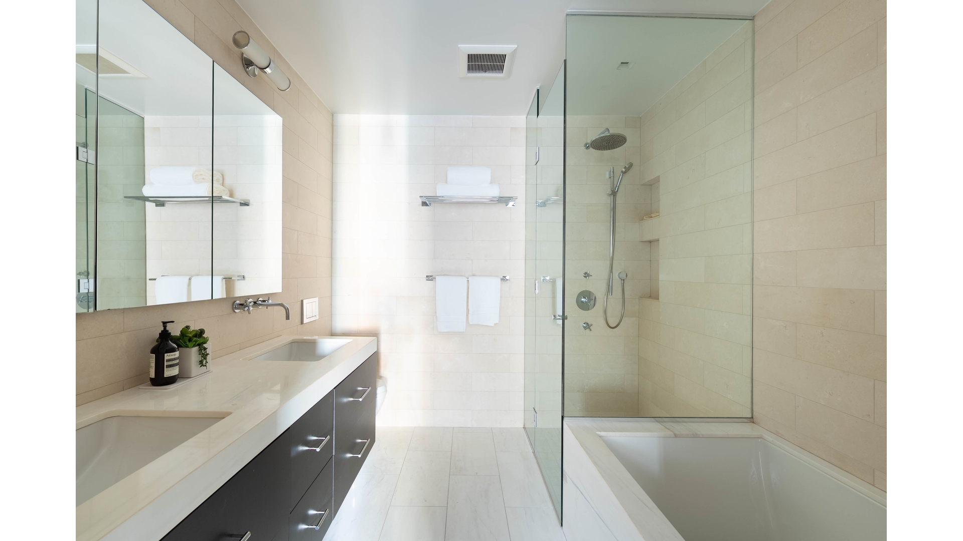 347 W Broadway 6 Property Photo 10