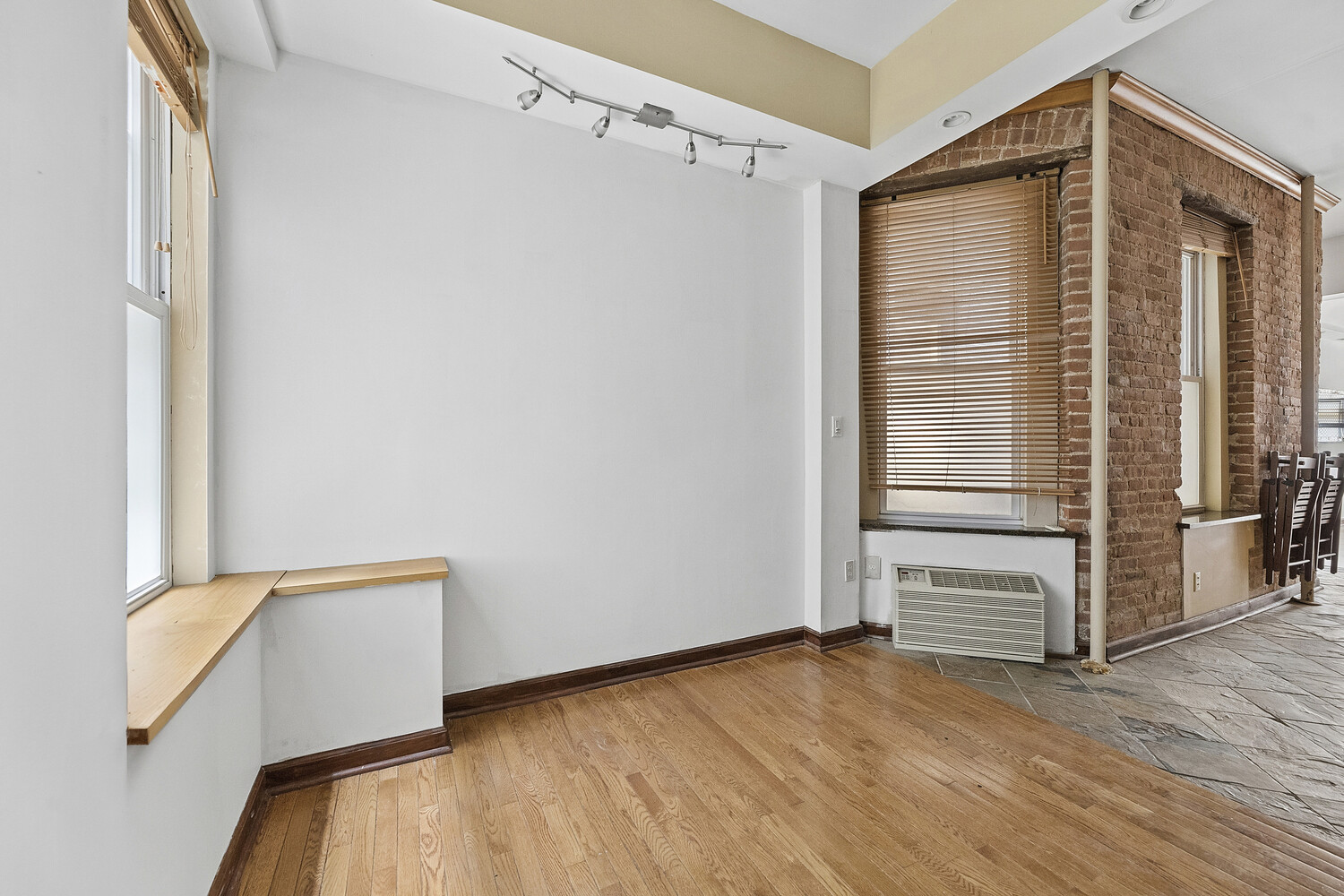 114 E 98th Street 1w Property Photo 6