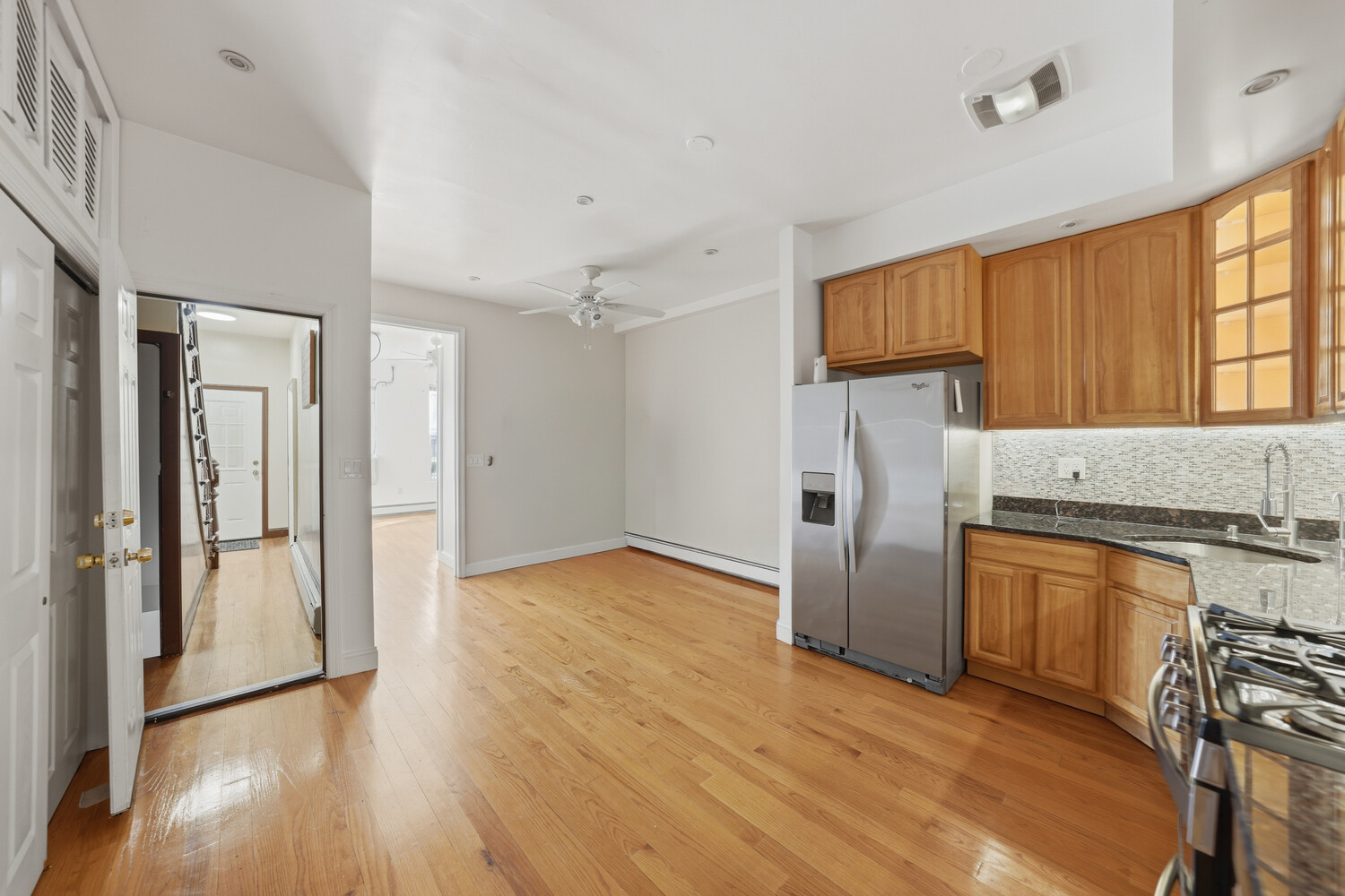 2267 Pacific Street Property Photo 9