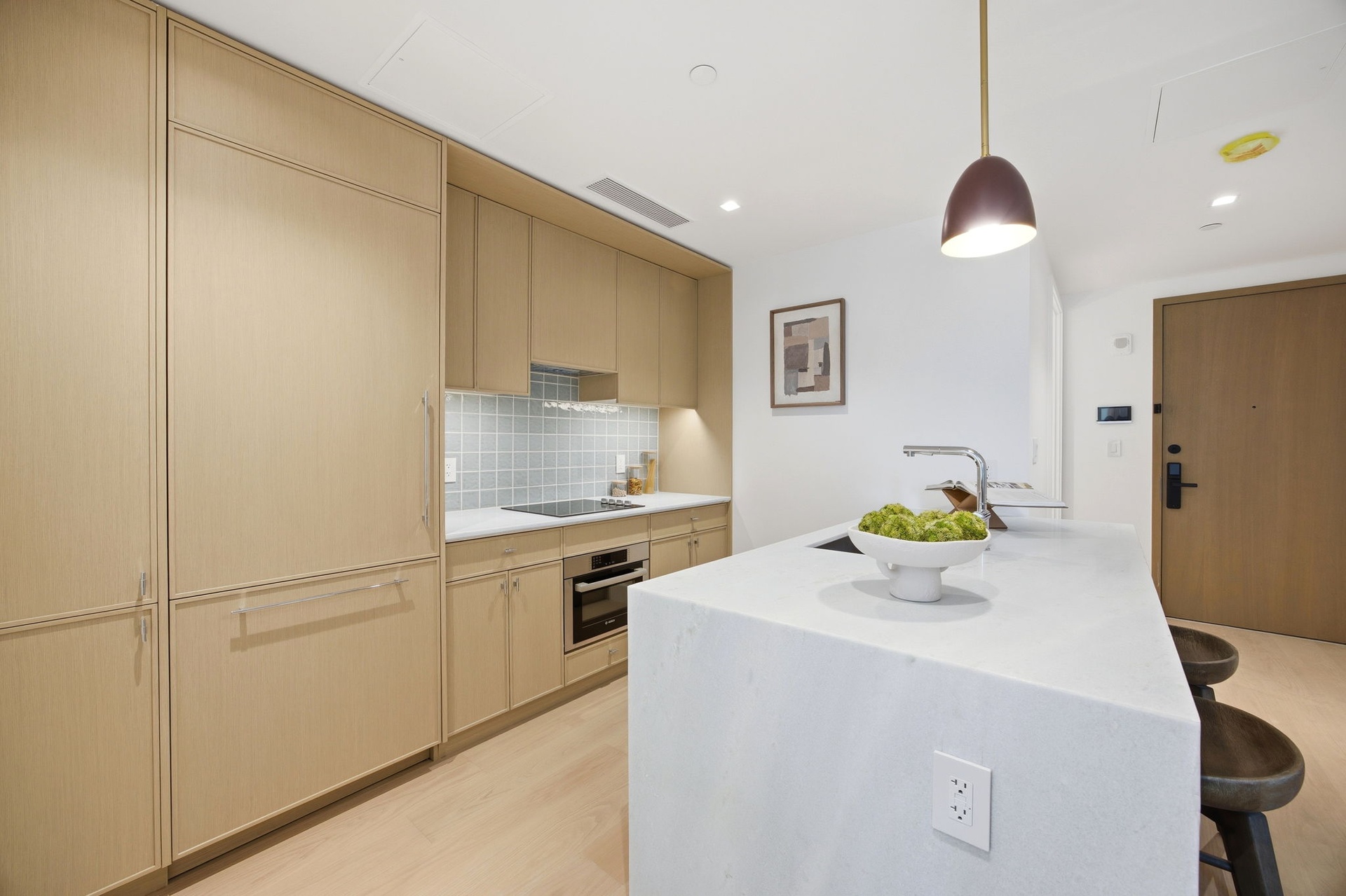 24-01 Queens Plaza N 807 Property Photo 4