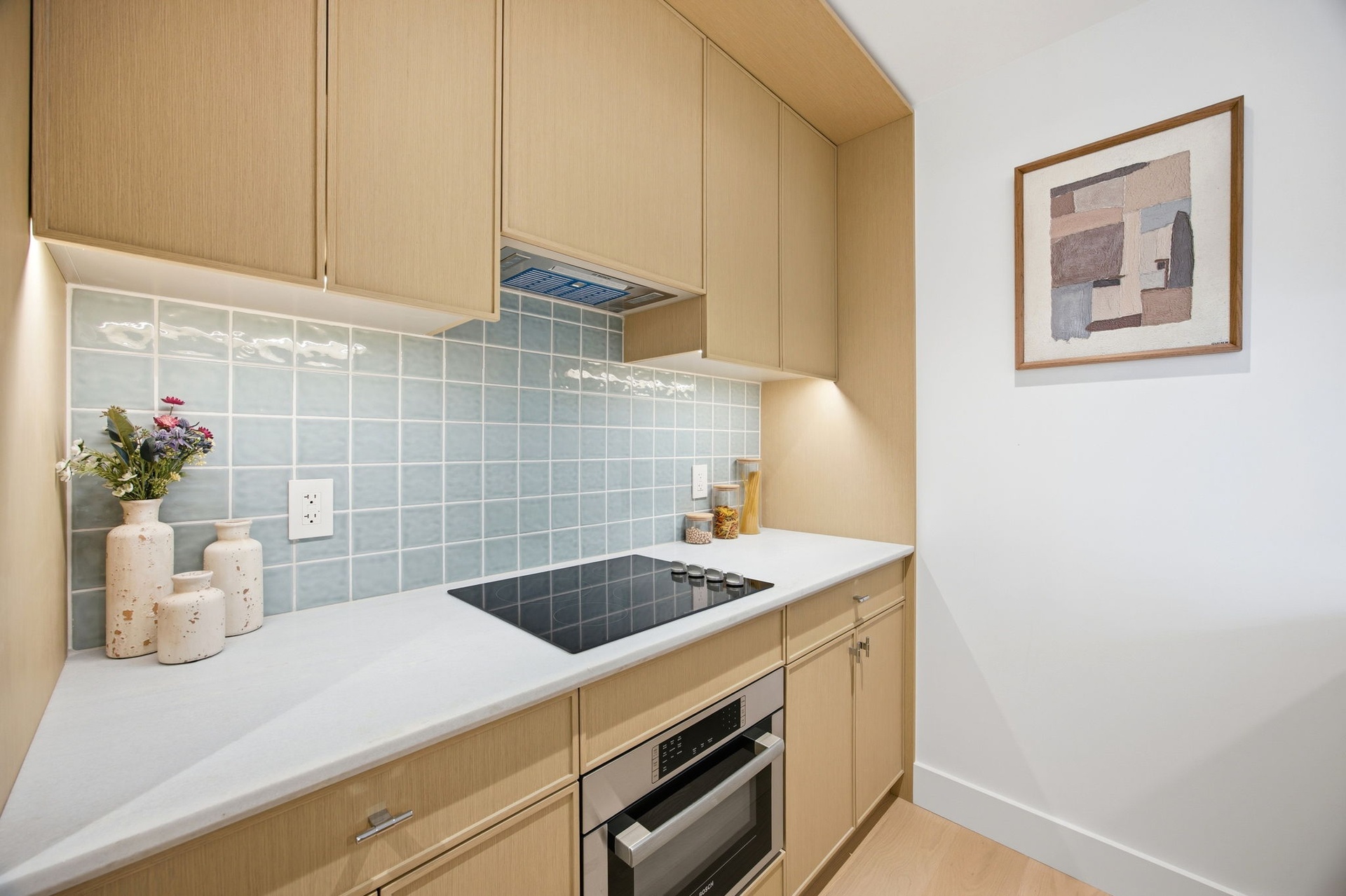 24-01 Queens Plaza N 807 Property Photo 5
