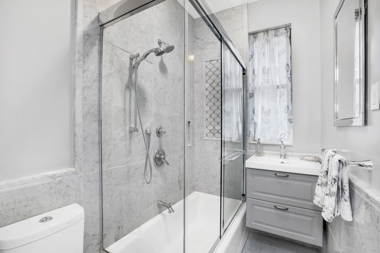 535 W 110th Street 5b Property Photo 11
