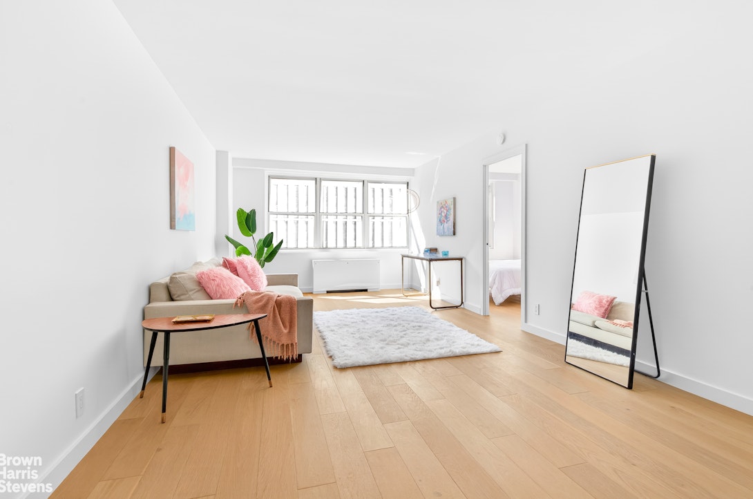 520 E 72nd Street 8u Property Photo 16
