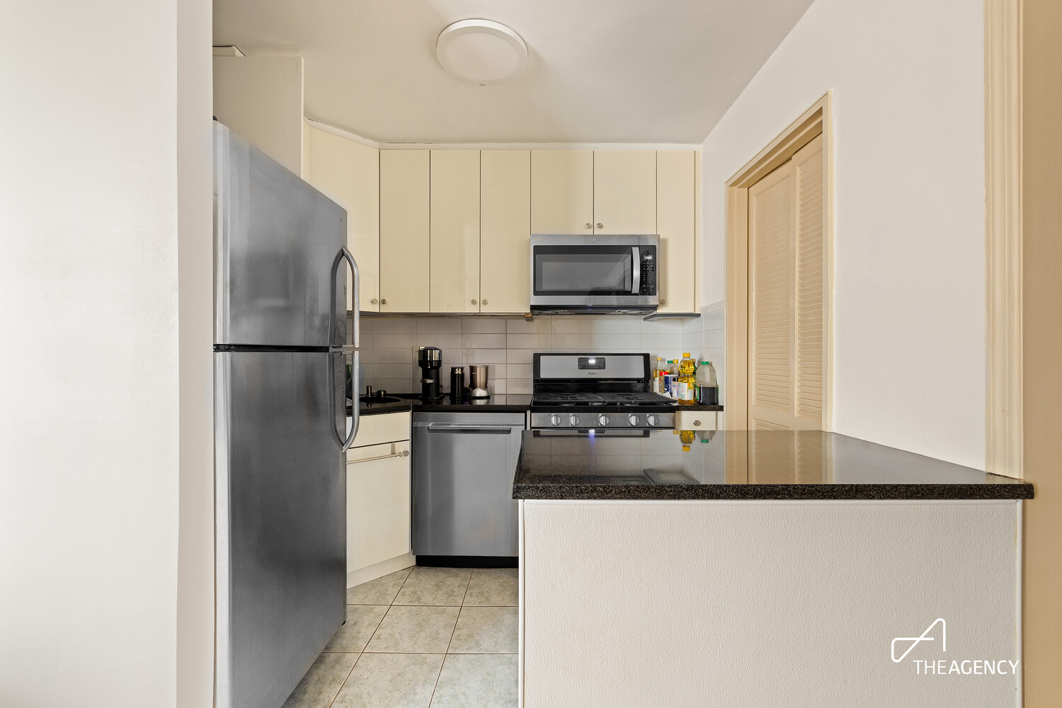 60-11 Broadway 6e Property Photo 2