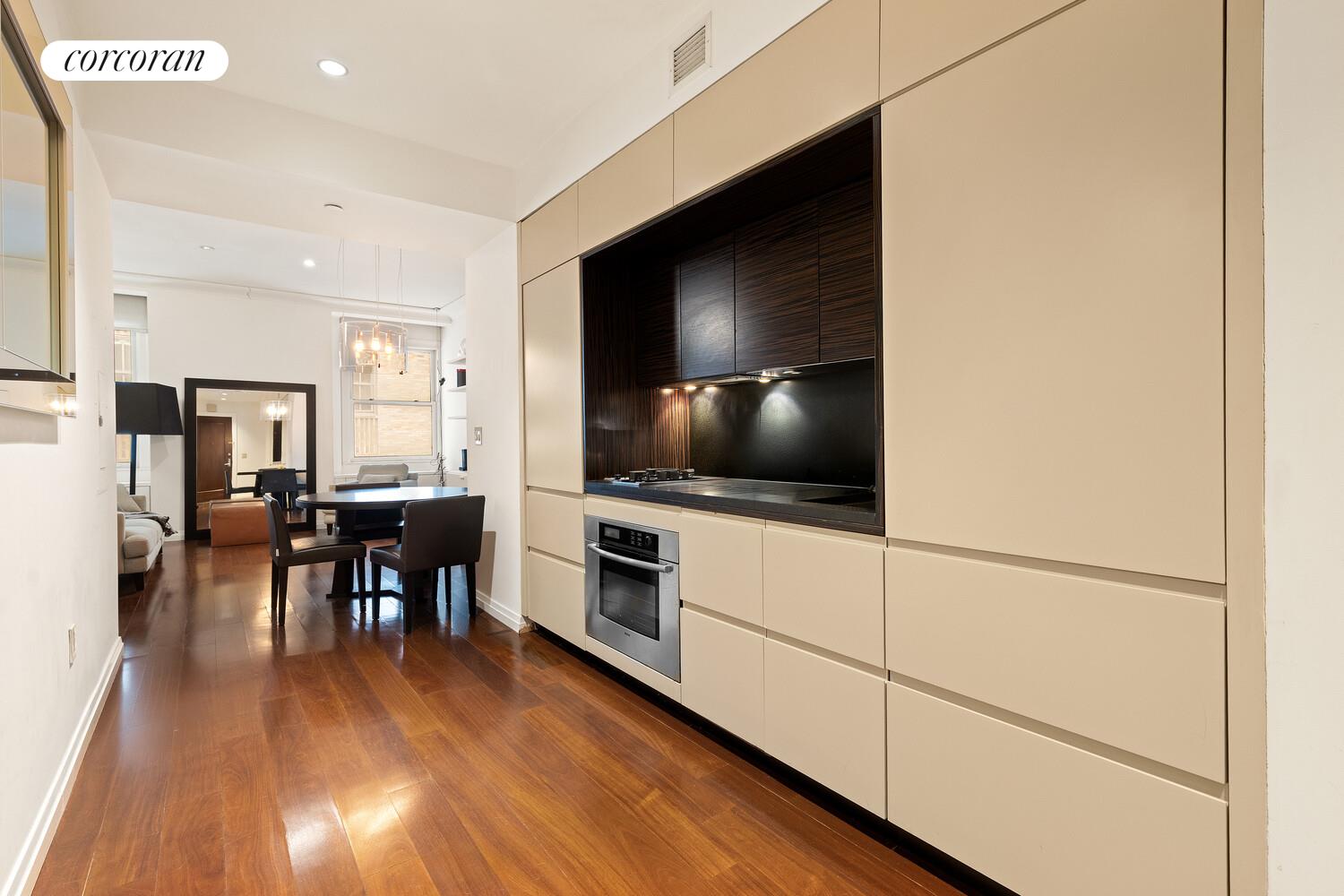 55 Wall Street 828 Property Photo 2