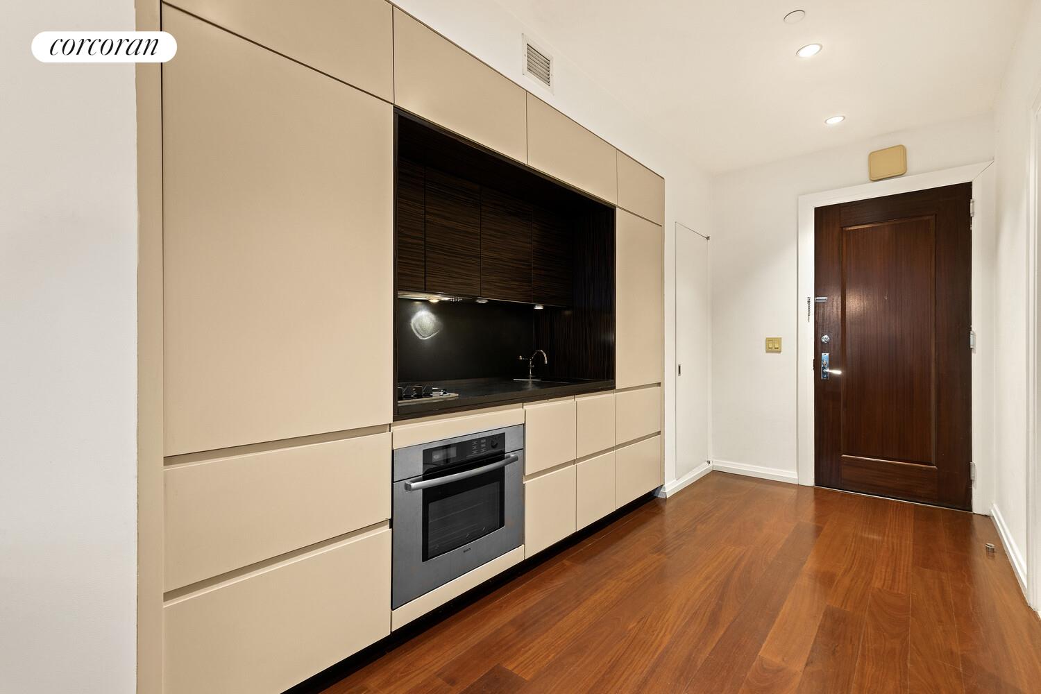 55 Wall Street 828 Property Photo 5