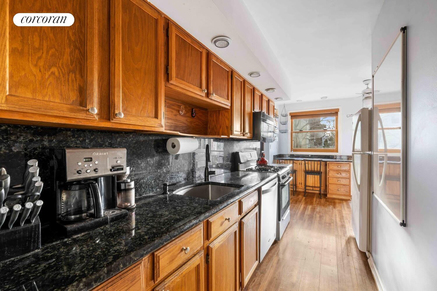 304 Westervelt Avenue Property Photo 10