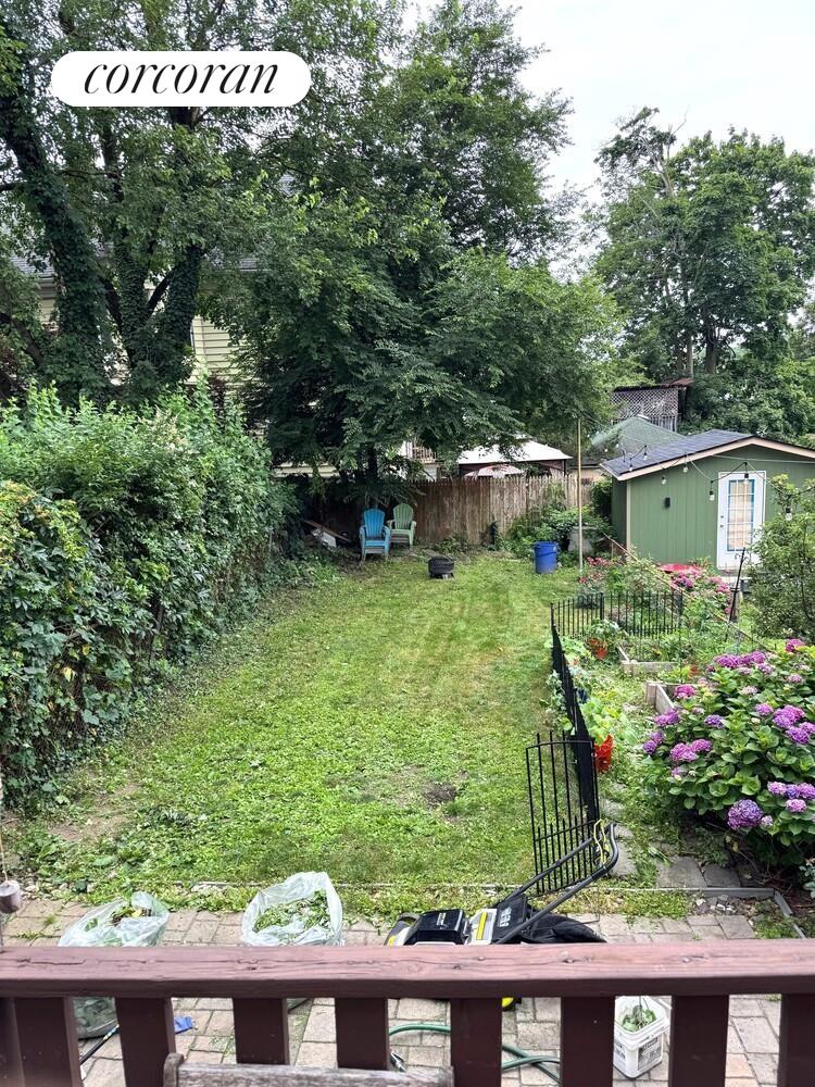 304 Westervelt Avenue Property Photo 15