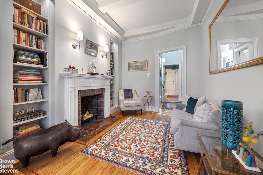 1349 LEXINGTON Avenue 2E Property Photo 1