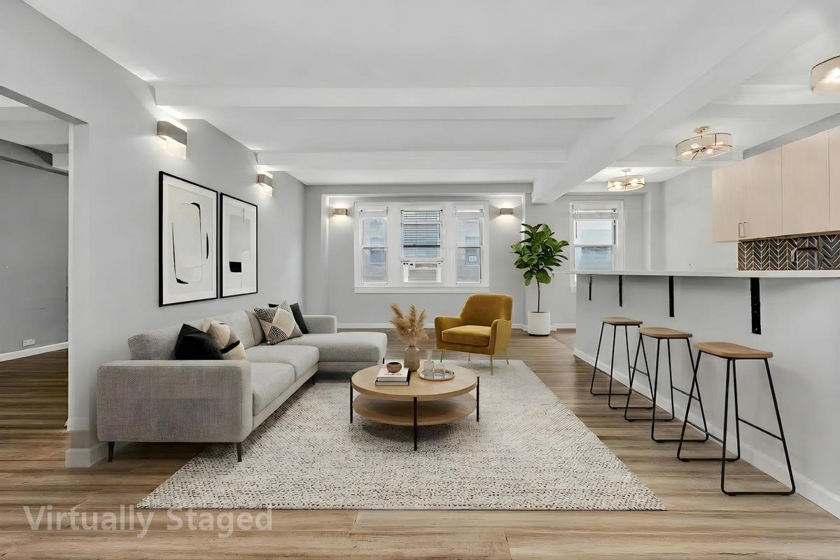 155 E 49th Street 5-a Property Photo 2
