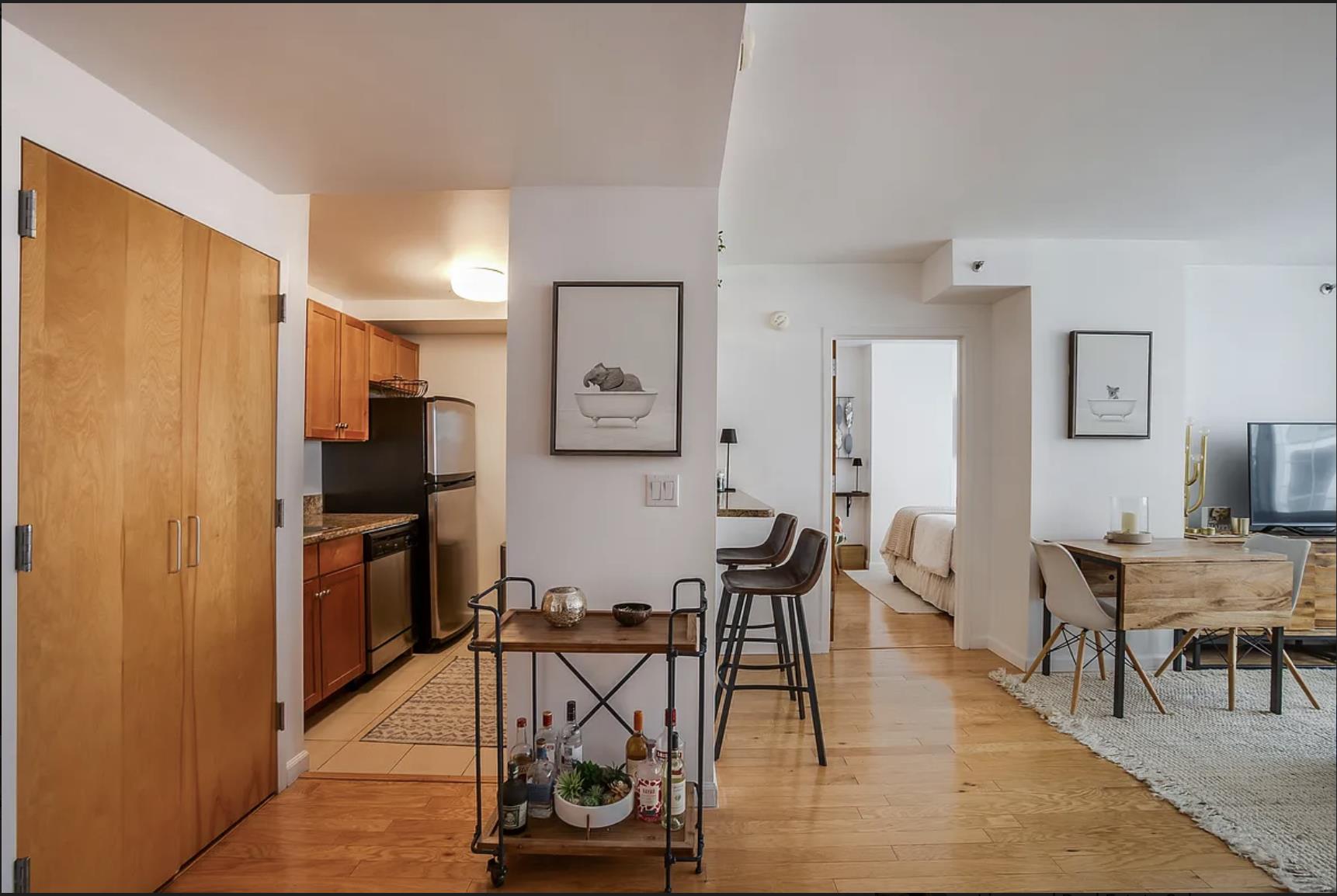 520 W 23rd Street 6-c Property Photo 3