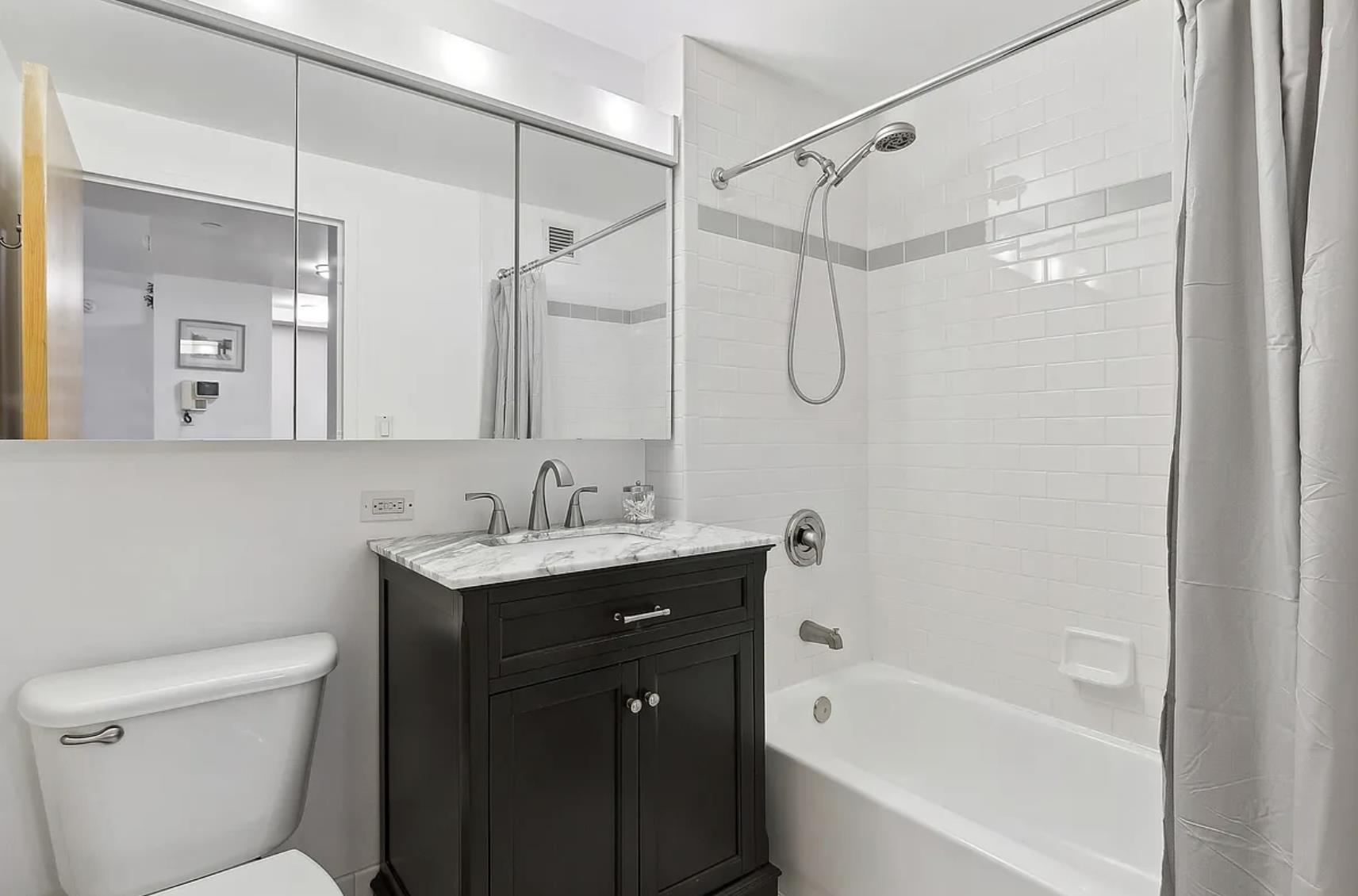 520 W 23rd Street 6-c Property Photo 8