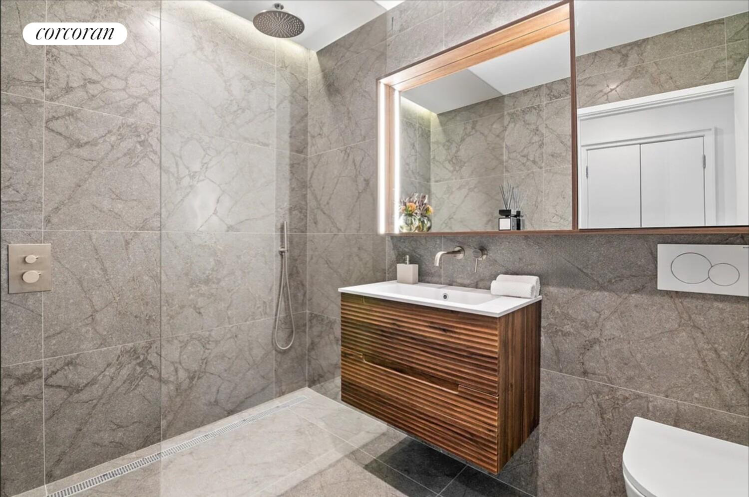 625 New York Avenue 6a Property Photo 8