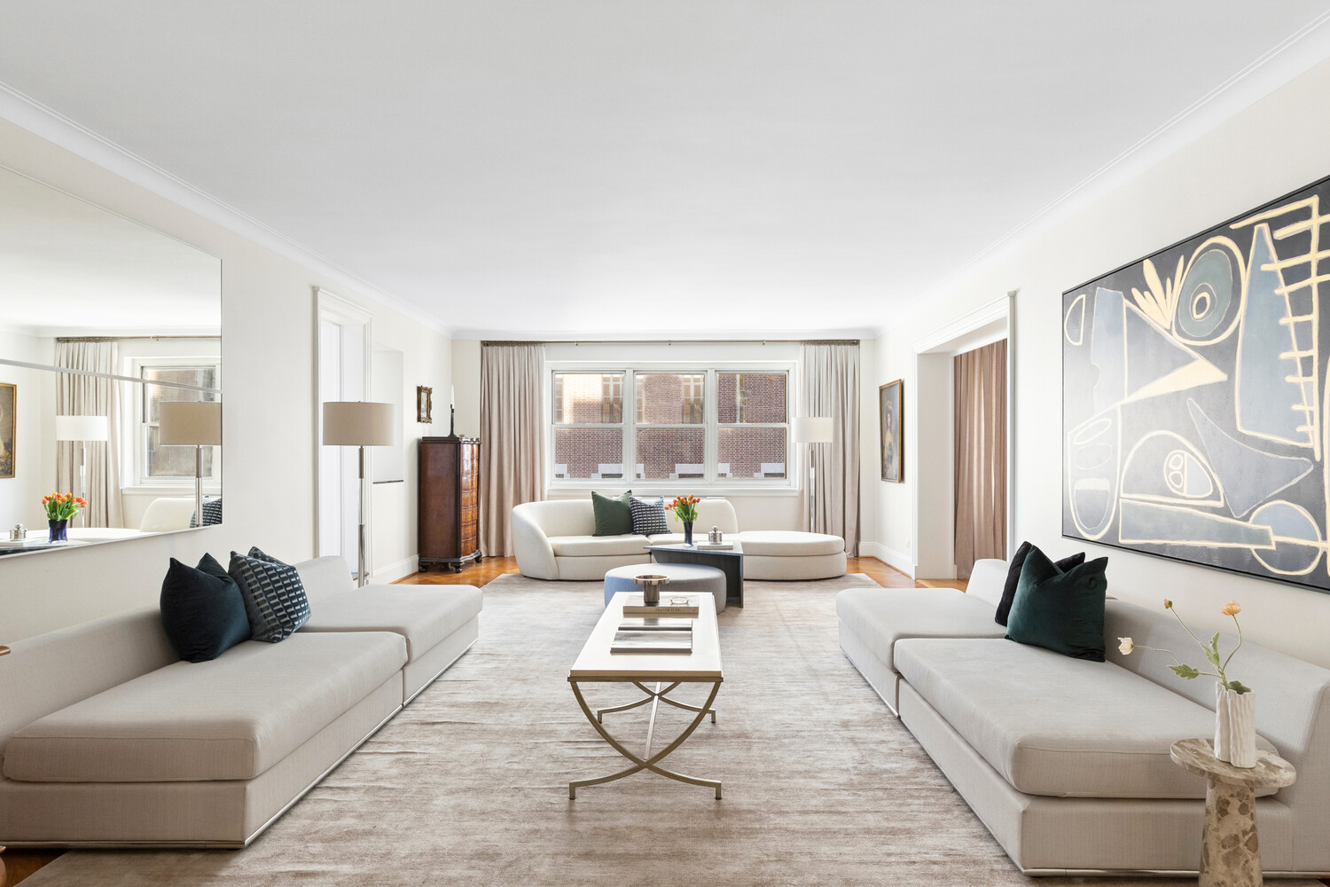 710 PARK Avenue 11DE Property Photo 1