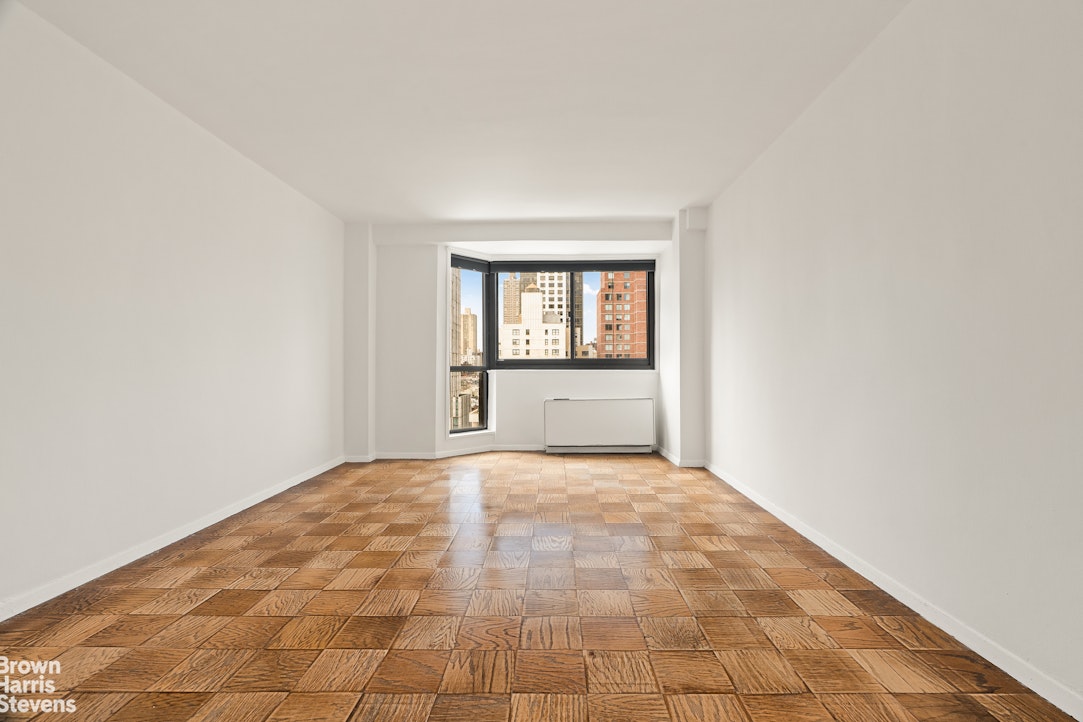 1725 York Avenue 17g Property Photo 6