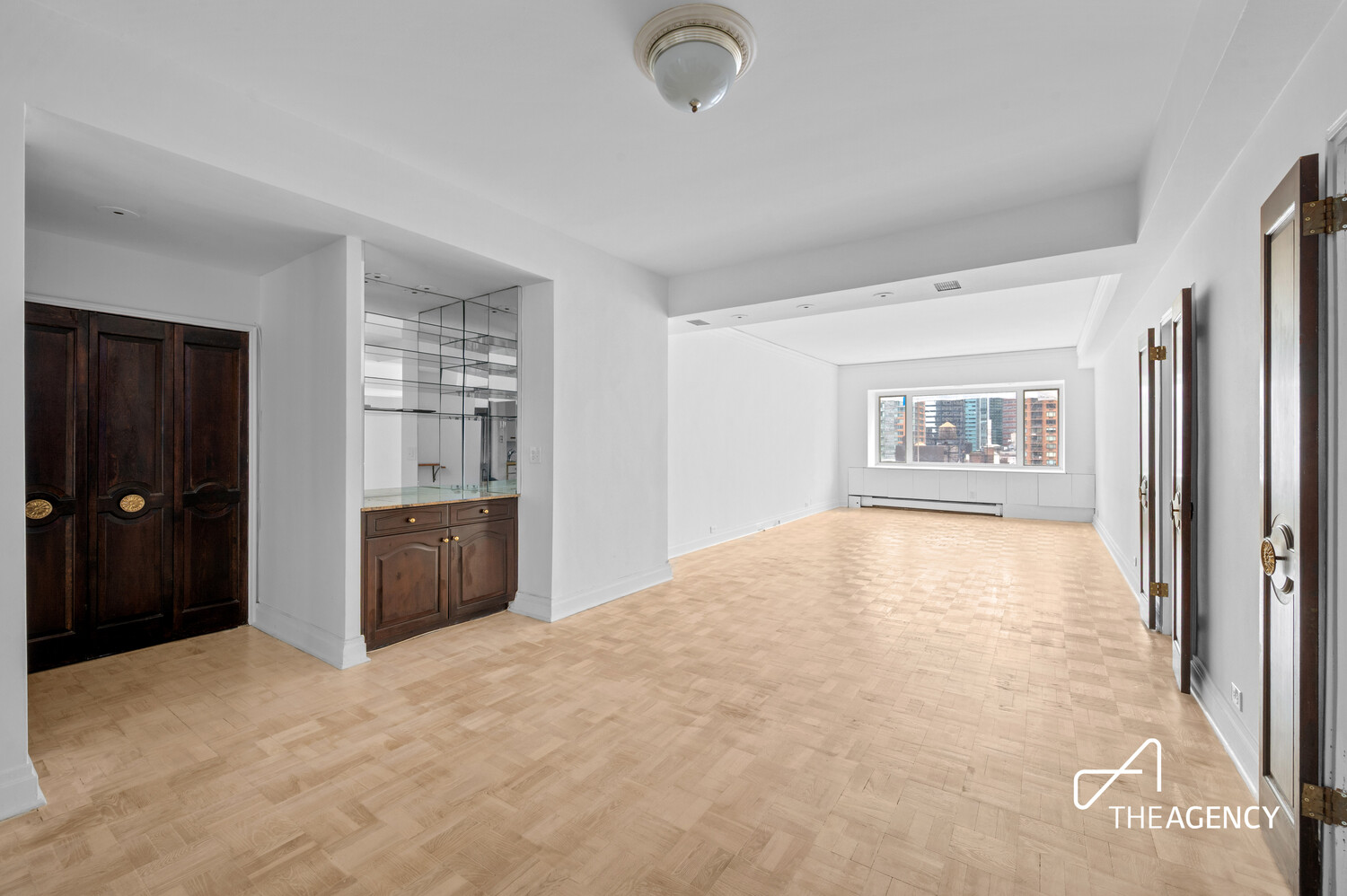 411 E 53rd Street 17l Property Photo 2