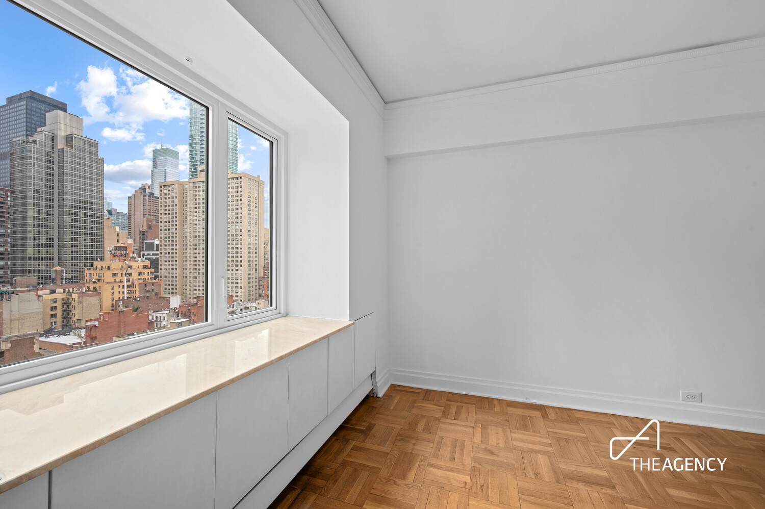 411 E 53rd Street 17l Property Photo 5