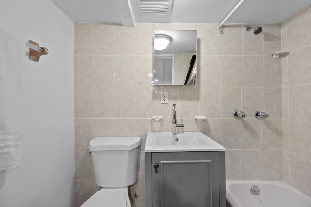 4416 Bruner Avenue House Property Photo 14