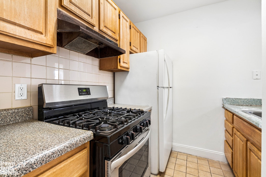 504 W 135th Street 5c Property Photo 4