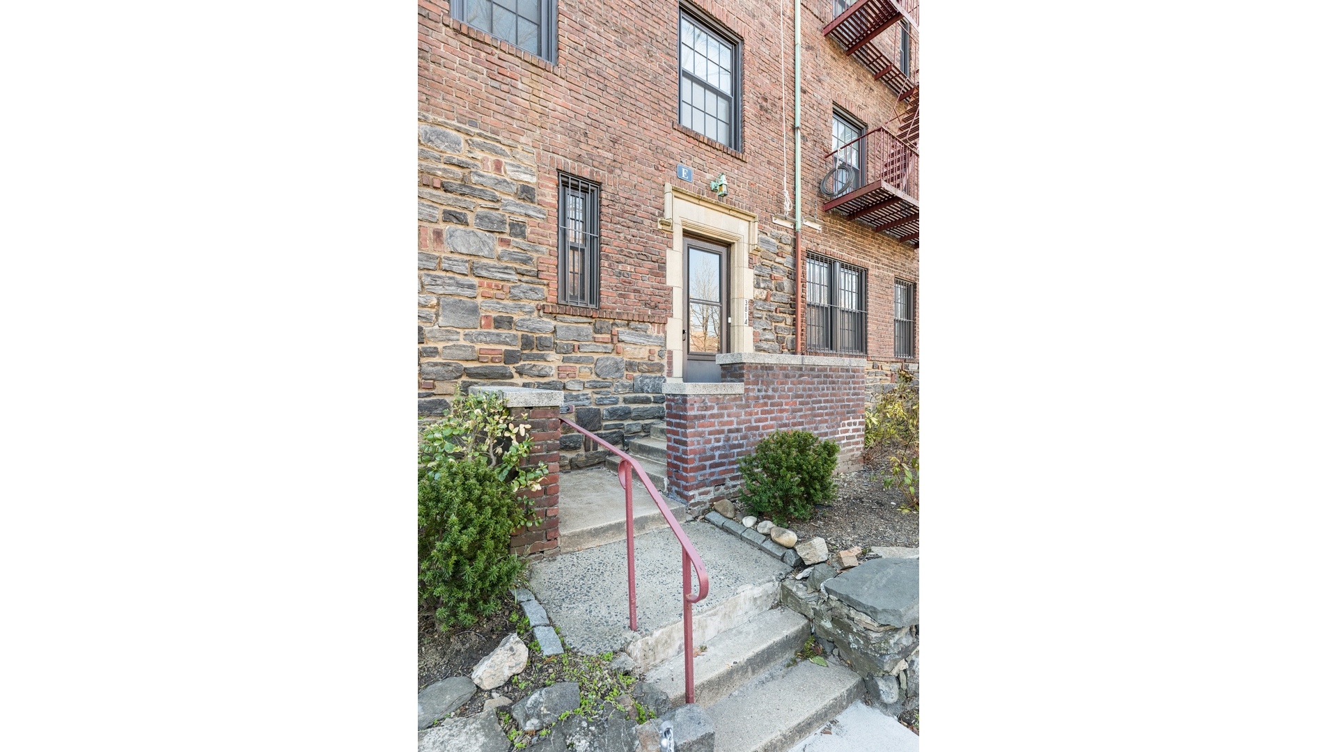 3814 Johnson Avenue E Property Photo 14