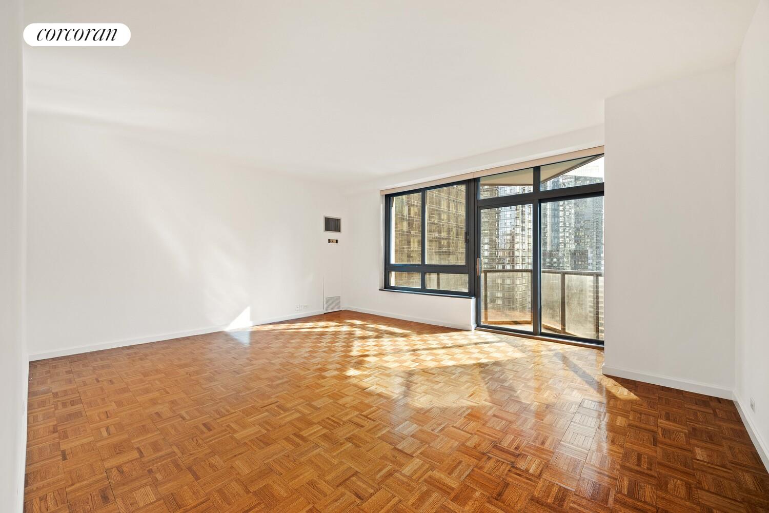 100 United Nations Plaza 16d Property Photo 9