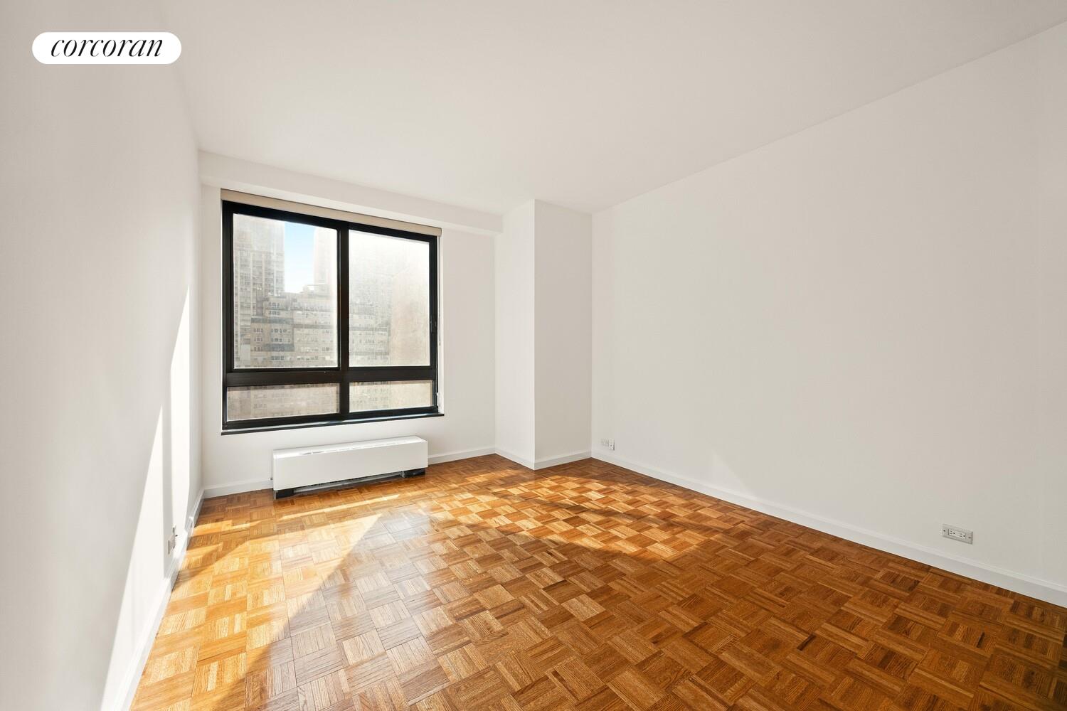 100 United Nations Plaza 16d Property Photo 10