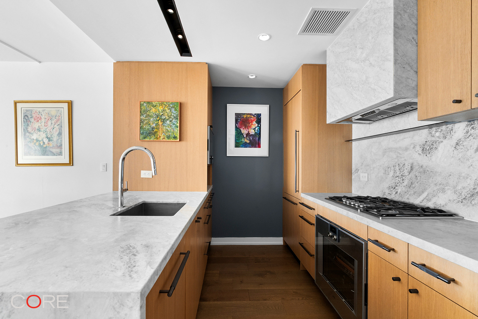 50 Bridge Park Drive 20e Property Photo 4