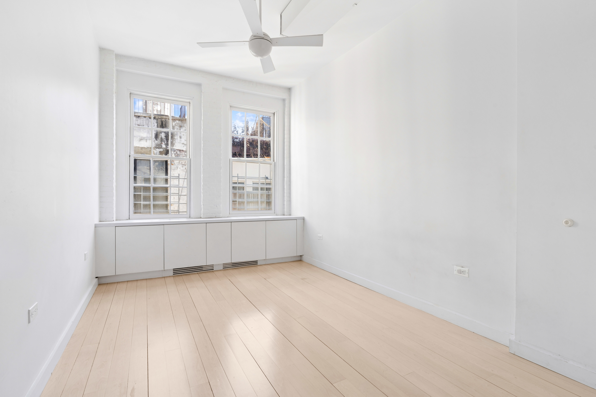 140 Thompson Street 6b Property Photo 7