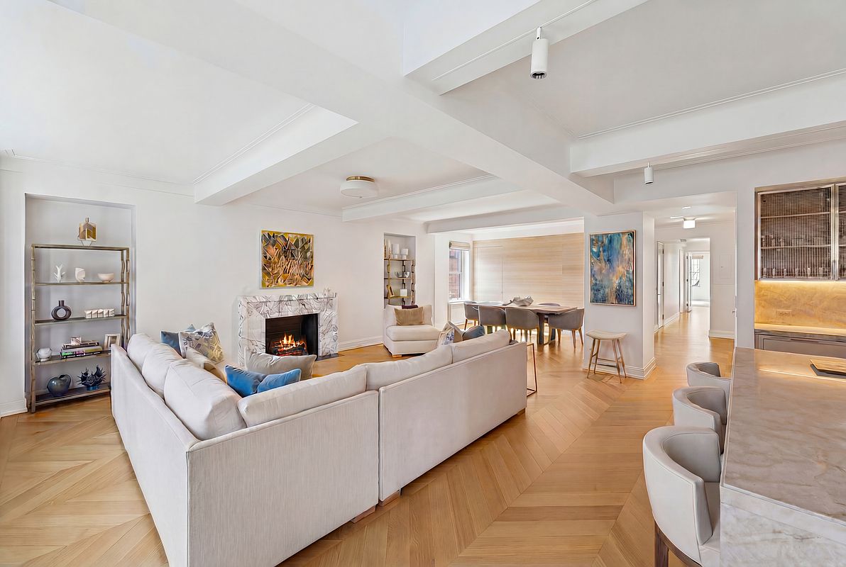 40 E 66th Street 7-A Property Photo 1