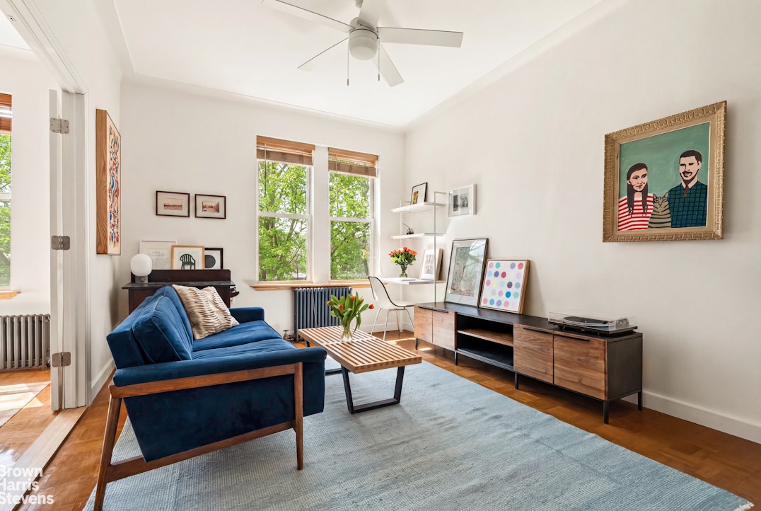 661 41ST Street 4D Property Photo 1