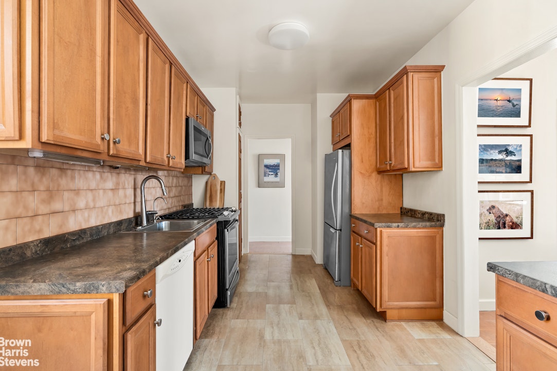 661 41st Street 4d Property Photo 3