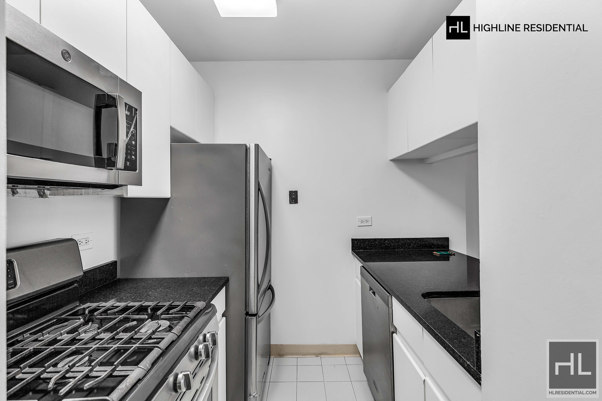 250 E 40th Street 4 A Property Photo 8